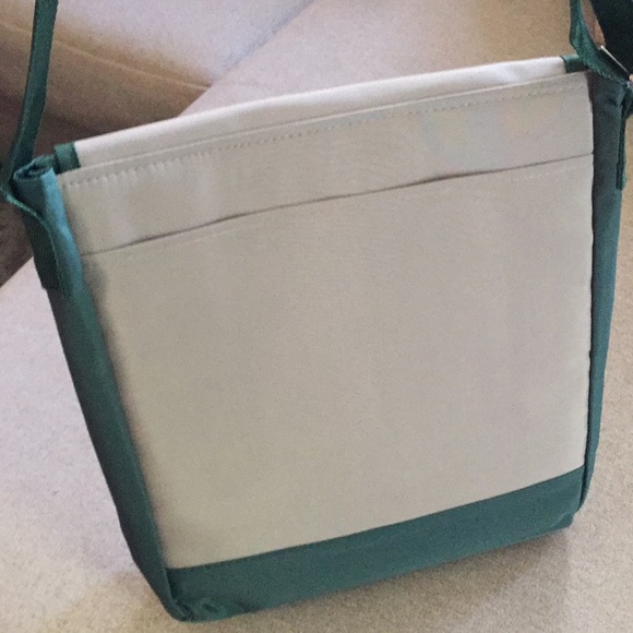 U Miami School of Nursing/Health Studies Crossbody - Picture 6 of 6